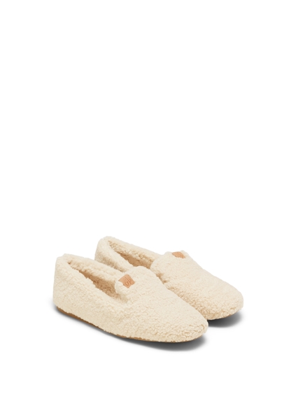 Picture of Slippers made from cotton teddy fur