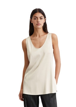 Picture of Satin top regular made from viscose stretch
