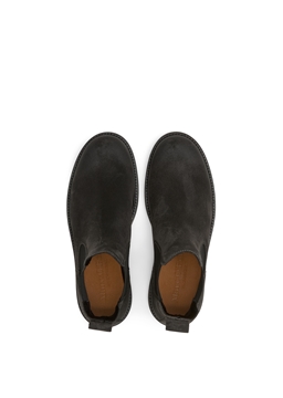 Picture of Chelsea boot made from fine suede cowhide