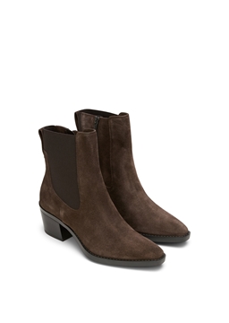 Picture of Western-style boot with inside zipper