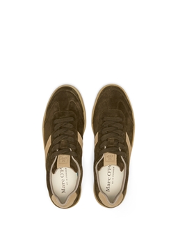 Picture of Court sneaker made from soft suede