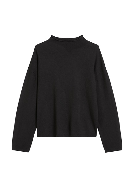 Picture of Oversized fine knit sweater made from a soft virgin wool blend