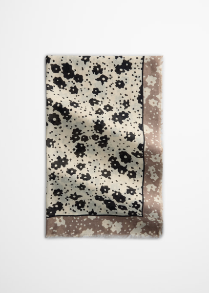 Picture of Scarf with all-over print with organic cotton