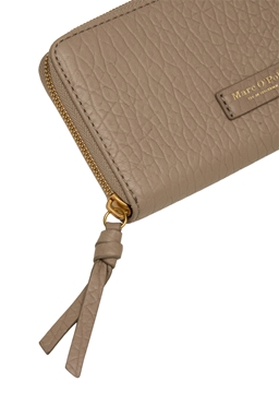 Снимка на Дамско кожено портмоне