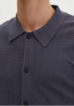 Picture of Regular short sleeve cardigan made from organic cotton and linen