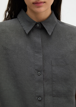 Picture of Regular short-sleeved linen blouse with wide box pleats at the back
