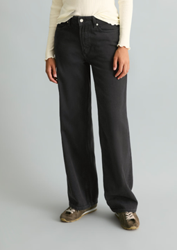 Picture of Tomke Wide Jeans Made from a soft organic cotton-lyocell blend