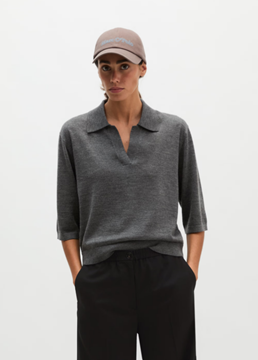 Picture of Loose knit polo shirt made from soft merino wool